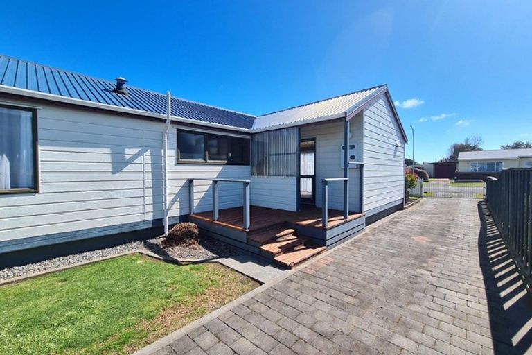 Photo of property in 49 Brennan Place, Opunake, 4616