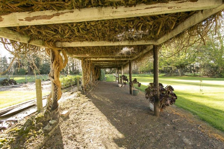 Photo of property in 100 Beach Road East, Elgin, Ashburton, 7777