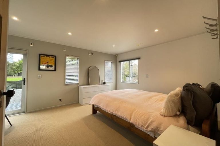 Photo of property in 60 Waiohua Road, Greenlane, Auckland, 1061