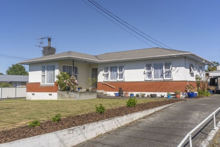 Photo of property in 13 Wavell Crescent, Lansdowne, Masterton, 5810