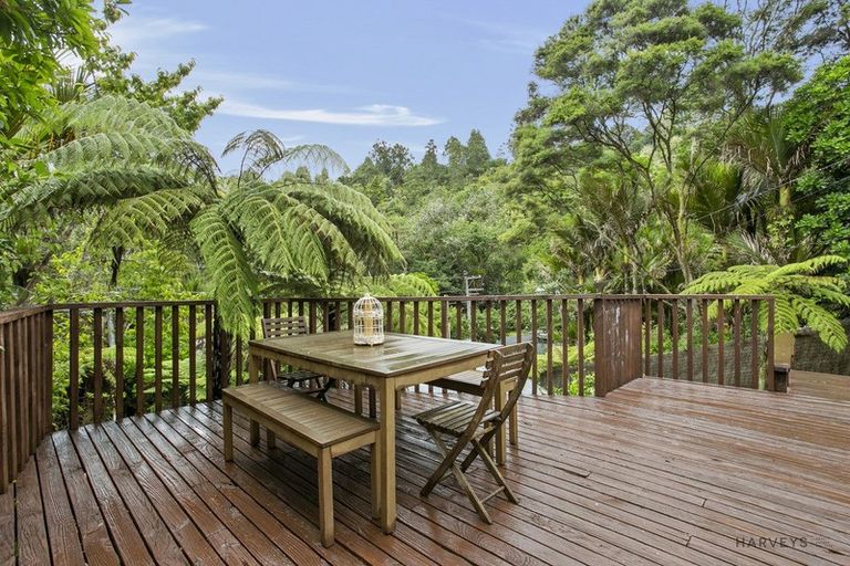 Photo of property in 68 Wood Bay Road, Titirangi, Auckland, 0604