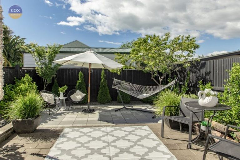 Photo of property in 15 Taradale Road, Marewa, Napier, 4110