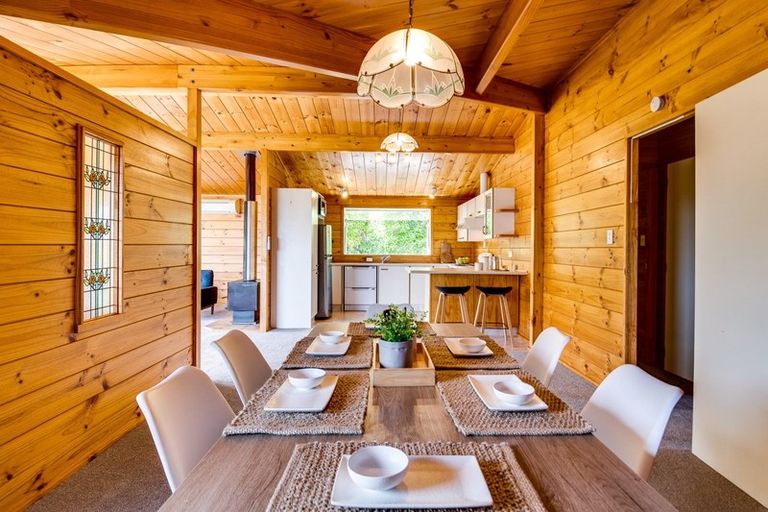 Photo of property in 29 Busby Hill, Havelock North, 4130