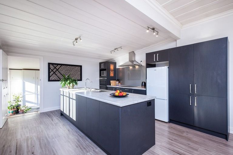 Photo of property in 14 Bosworth Street, Egmont Village, 4372