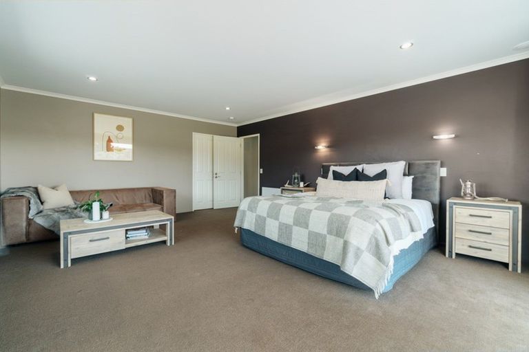 Photo of property in 136 Te Awa Road, Albert Town, Wanaka, 9382