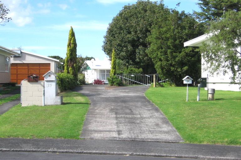 Photo of property in 29 Clinton Avenue, Te Atatu Peninsula, Auckland, 0610