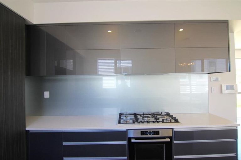 Photo of property in 32 Remuremu Street, Long Bay, Auckland, 0630