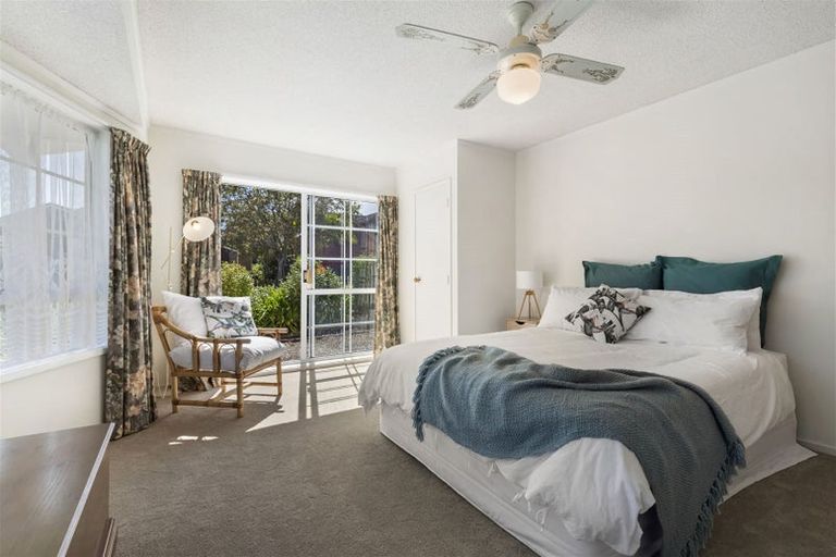 Photo of property in 3 Delisle Place, Windsor Park, Auckland, 0632