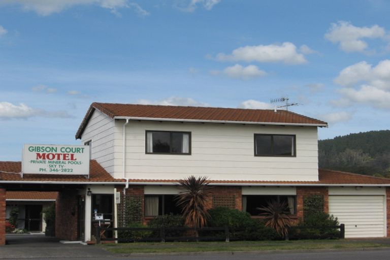 Photo of property in 10 Gibson Street, Fenton Park, Rotorua, 3010