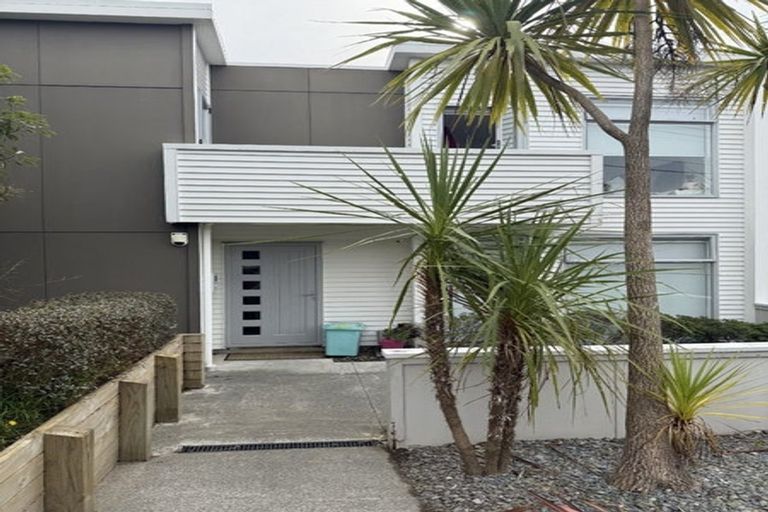 Photo of property in 52 Tarawera Road, Johnsonville, Wellington, 6037