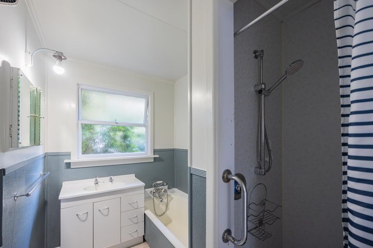 Photo of property in 43 Stuart Street, Holmes Hill, Oamaru, 9401