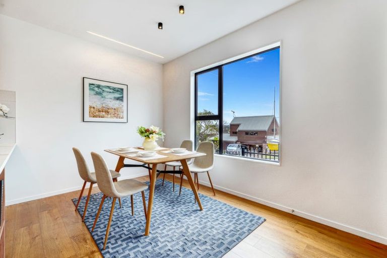 Photo of property in 2c Tiri View Place, Waiake, Auckland, 0630