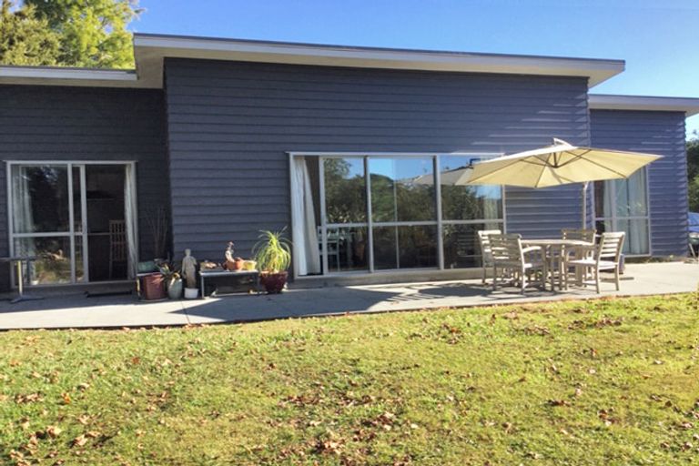 Photo of property in 17 Old Woodcocks Road, Kaipara Flats, Warkworth, 0981