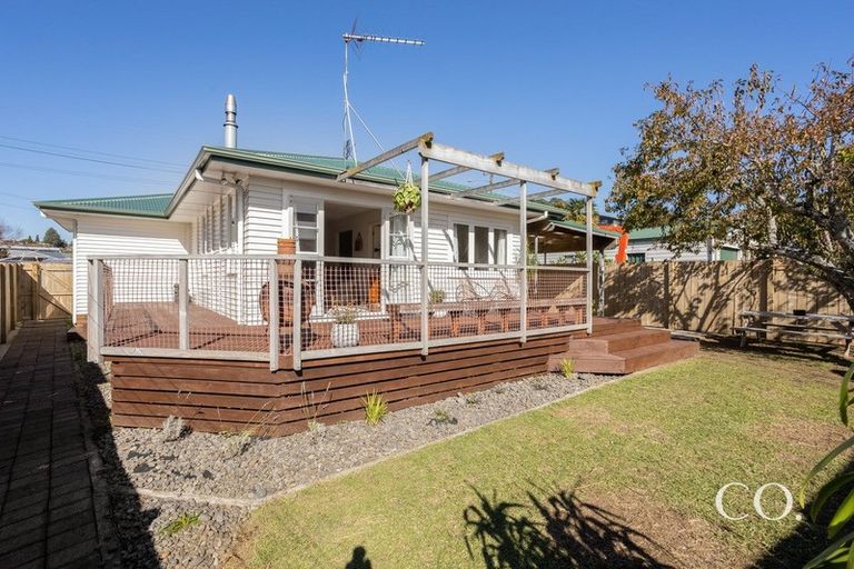 Photo of property in 17 Princess Road, Bellevue, Tauranga, 3110