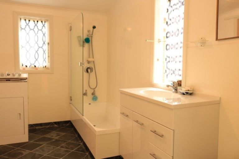 Photo of property in 16 Punga Street, Tangimoana, 4822