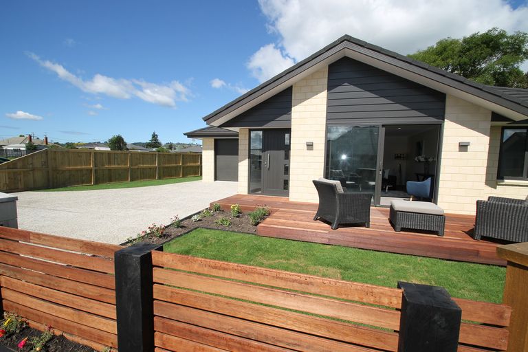 Photo of property in 62 Silverstream Drive, Mosgiel, 9024