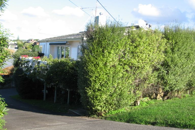 Photo of property in 1/10 Hythe Terrace, Mairangi Bay, Auckland, 0630