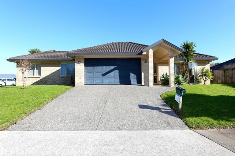 Photo of property in 3 Shrule Place, East Tamaki, Auckland, 2013