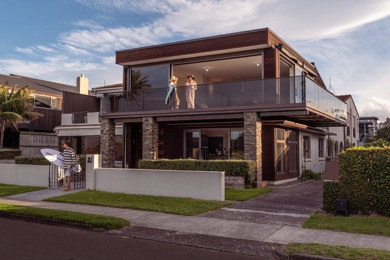 Photo of property in 1/30 Marine Parade, Mount Maunganui, 3116