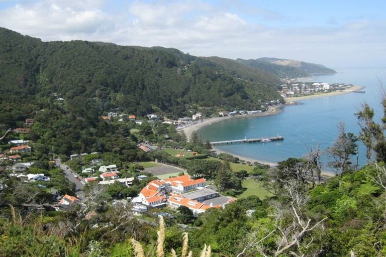 Photo of property in 616b Marine Drive, Days Bay, Lower Hutt, 5013