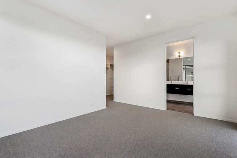 Photo of property in 37 Westpark Boulevard, Rangiora, 7400