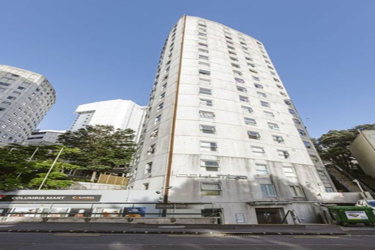 Photo of property in Columbia On Whitaker Apartments, 15a/15 Whitaker Place, Grafton, Auckland, 1010