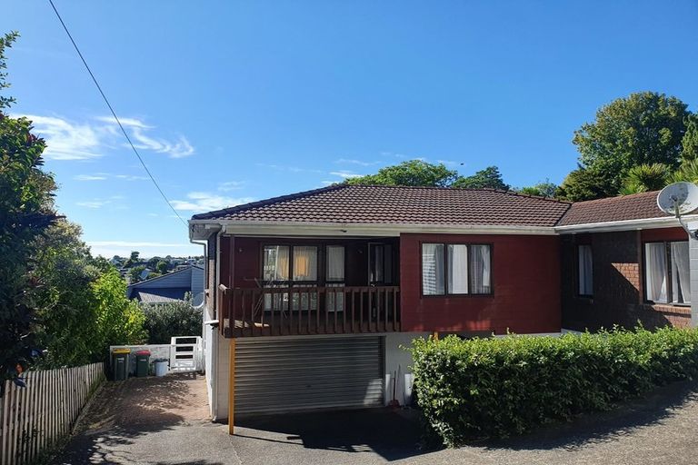 Photo of property in 1/683 East Coast Road, Browns Bay, Auckland, 0630