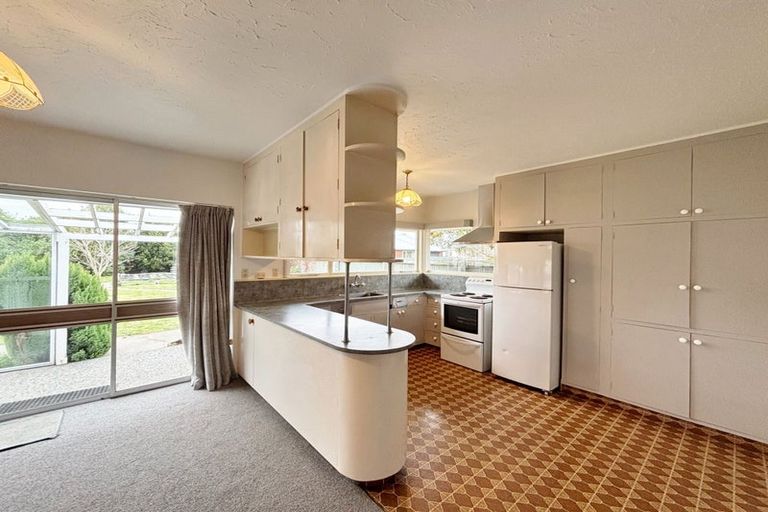 Photo of property in 8 Fatima Street, Redwood, Christchurch, 8051