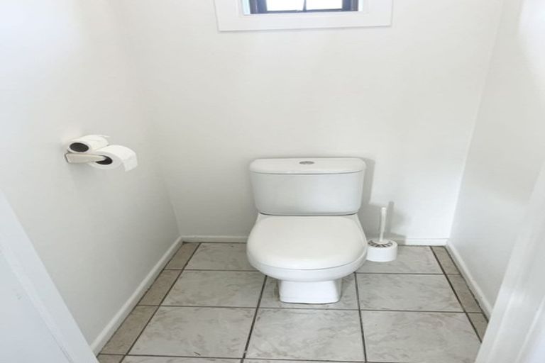 Photo of property in 67 Hyperion Drive, Randwick Park, Auckland, 2105