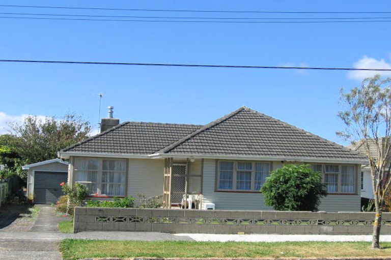 Photo of property in 18 Milton Street, Trentham, Upper Hutt, 5018