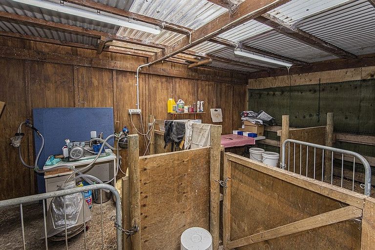 Photo of property in 9 Bickerstaffe Road, Maungaturoto, 0520