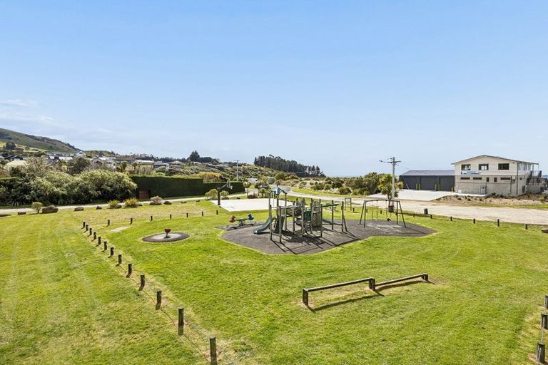 Photo of property in 3 Esplanade, Warrington, Waikouaiti, 9471