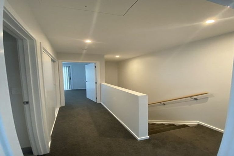 Photo of property in 21 Pukakaho Lane, Papatoetoe, Auckland, 2025
