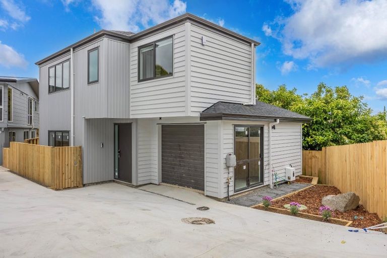 Photo of property in 3b Nor'east Drive, Northcross, Auckland, 0632