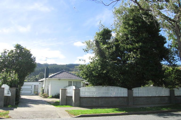 Photo of property in 90 Mcleod Street, Elderslea, Upper Hutt, 5018