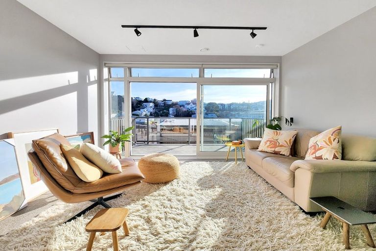 Photo of property in Vedado Apartments, 405/41 Hopper Street, Mount Cook, Wellington, 6011