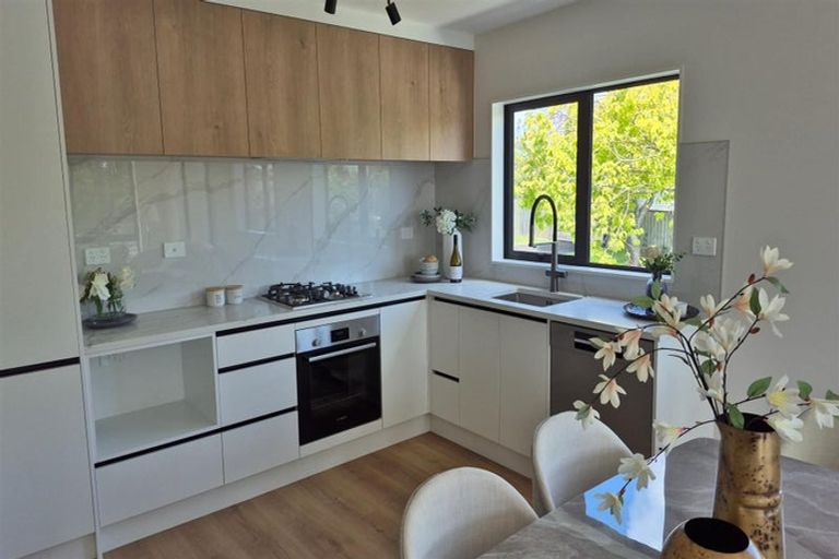 Photo of property in 2/7 Woolfield Road, Papatoetoe, Auckland, 2025