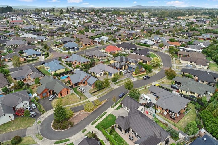 Photo of property in 10 Oldfield Court, Huntington, Hamilton, 3210