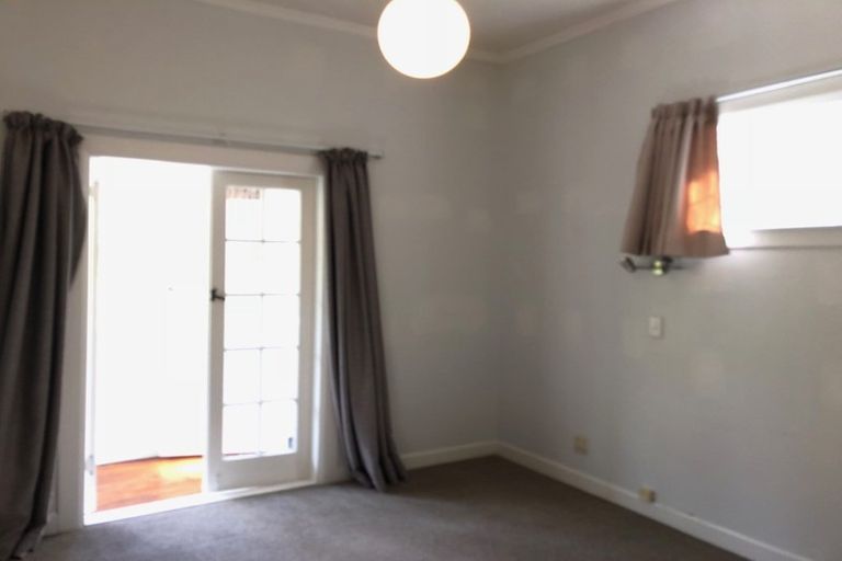 Photo of property in 16 Hapua Street, Hataitai, Wellington, 6021