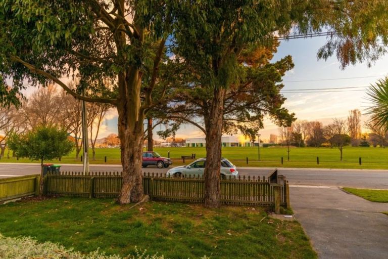 Photo of property in 39 Ascot Avenue, North New Brighton, Christchurch, 8083