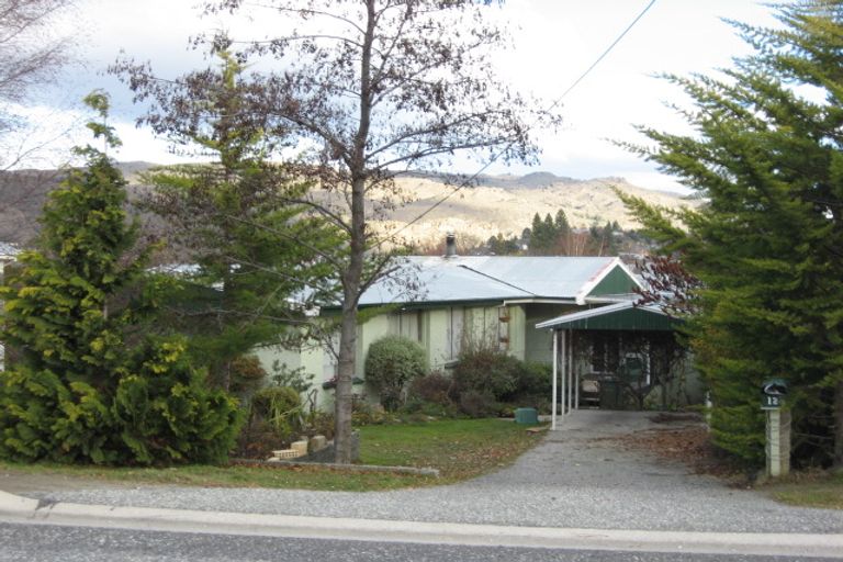 Photo of property in 12 Royal Terrace, Alexandra, 9320