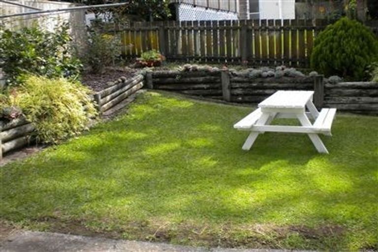 Photo of property in 3/16a Belmont Terrace, Milford, Auckland, 0620