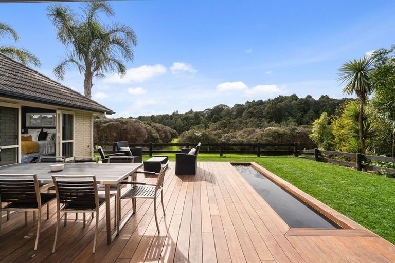 Photo of property in 30 Norman Close, The Gardens, Auckland, 2105