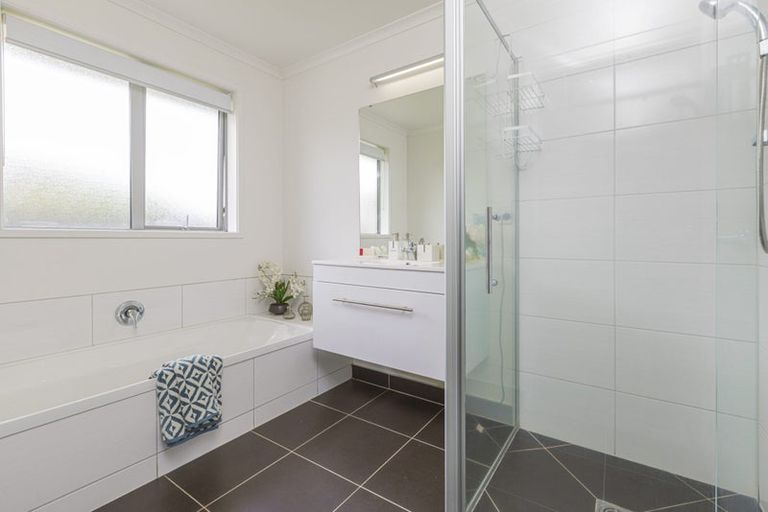 Photo of property in 29 Paso Fino Crescent, Karaka, Papakura, 2113