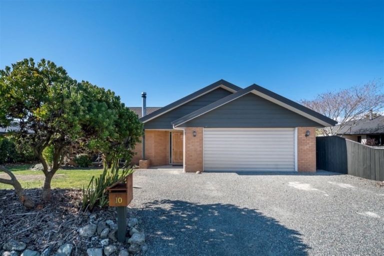 Photo of property in 10 Whiting Drive, Wakefield, 7025