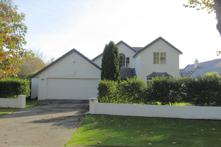 Photo of property in 6 Swanleigh Place, Ilam, Christchurch, 8041