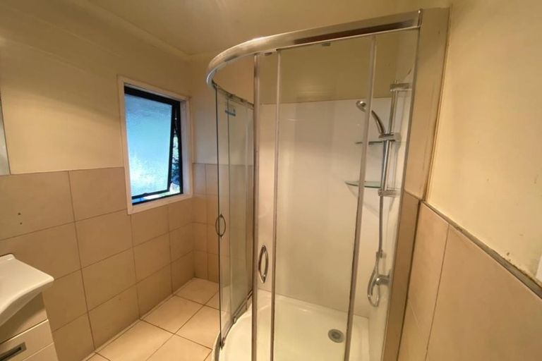 Photo of property in 17 Melleray Place, Randwick Park, Auckland, 2105