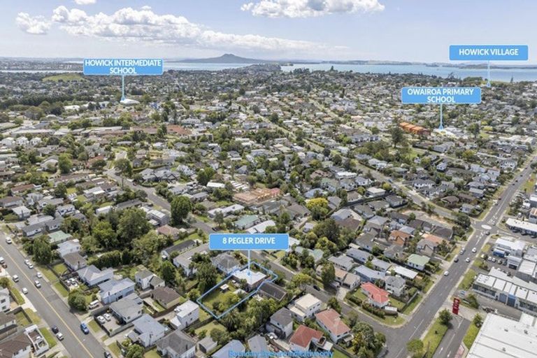 Photo of property in 8 Pegler Drive, Howick, Auckland, 2014