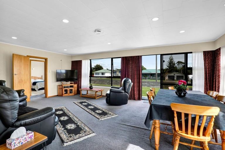 Photo of property in 82 Blake Street, Waitara, 4320