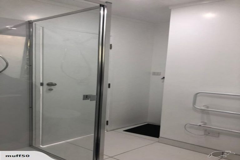 Photo of property in 153 Browns Bay Road, Browns Bay, Auckland, 0630